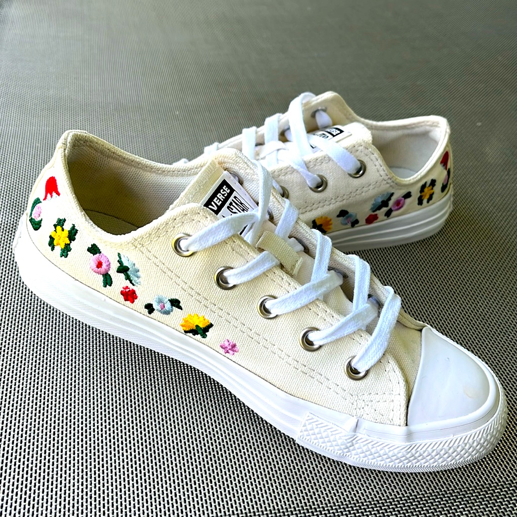 Nwot Converse Chuck Taylor All Star Ox Kids. Size 1